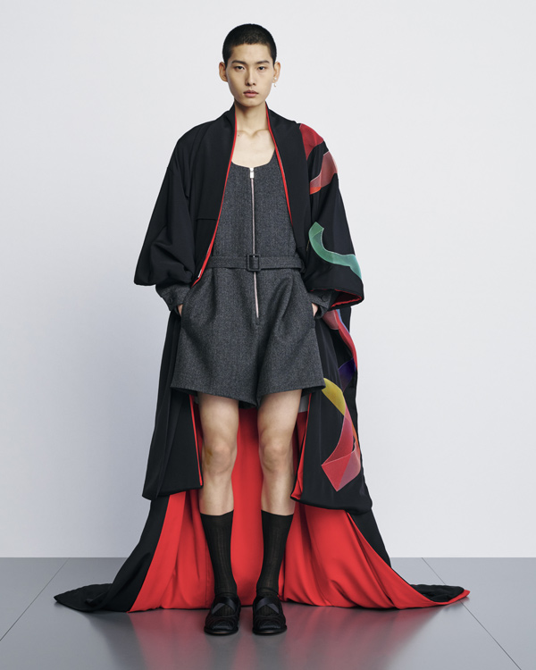 Взгляд на моменты от кутюр в Dior Men Winter 2024