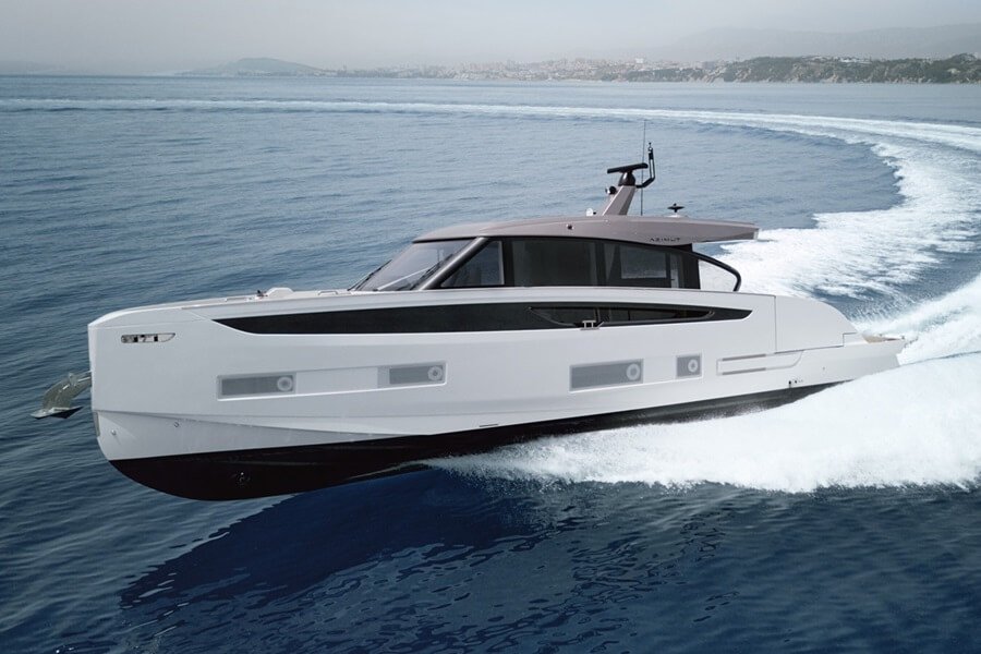 Azimut Seadeck 6: сознательный исполнитель