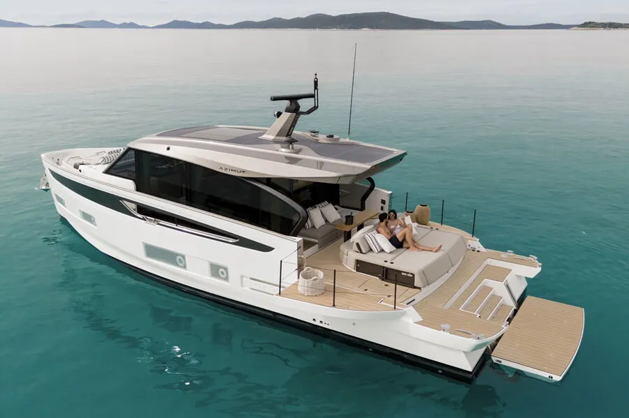 Azimut Seadeck 6: сознательный исполнитель