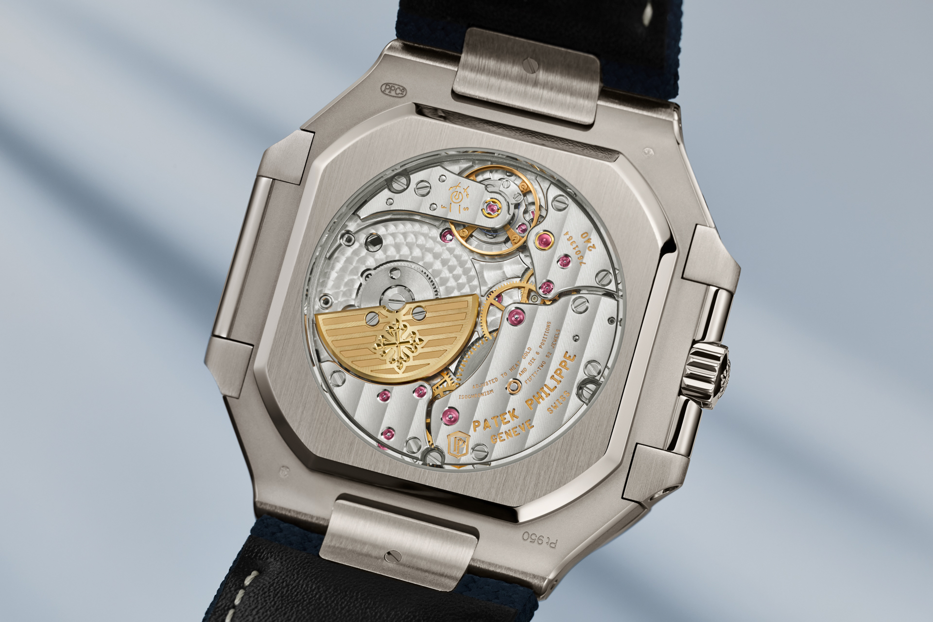 Patek Philippe Cubitus доказывает, что быть квадратным - это круто