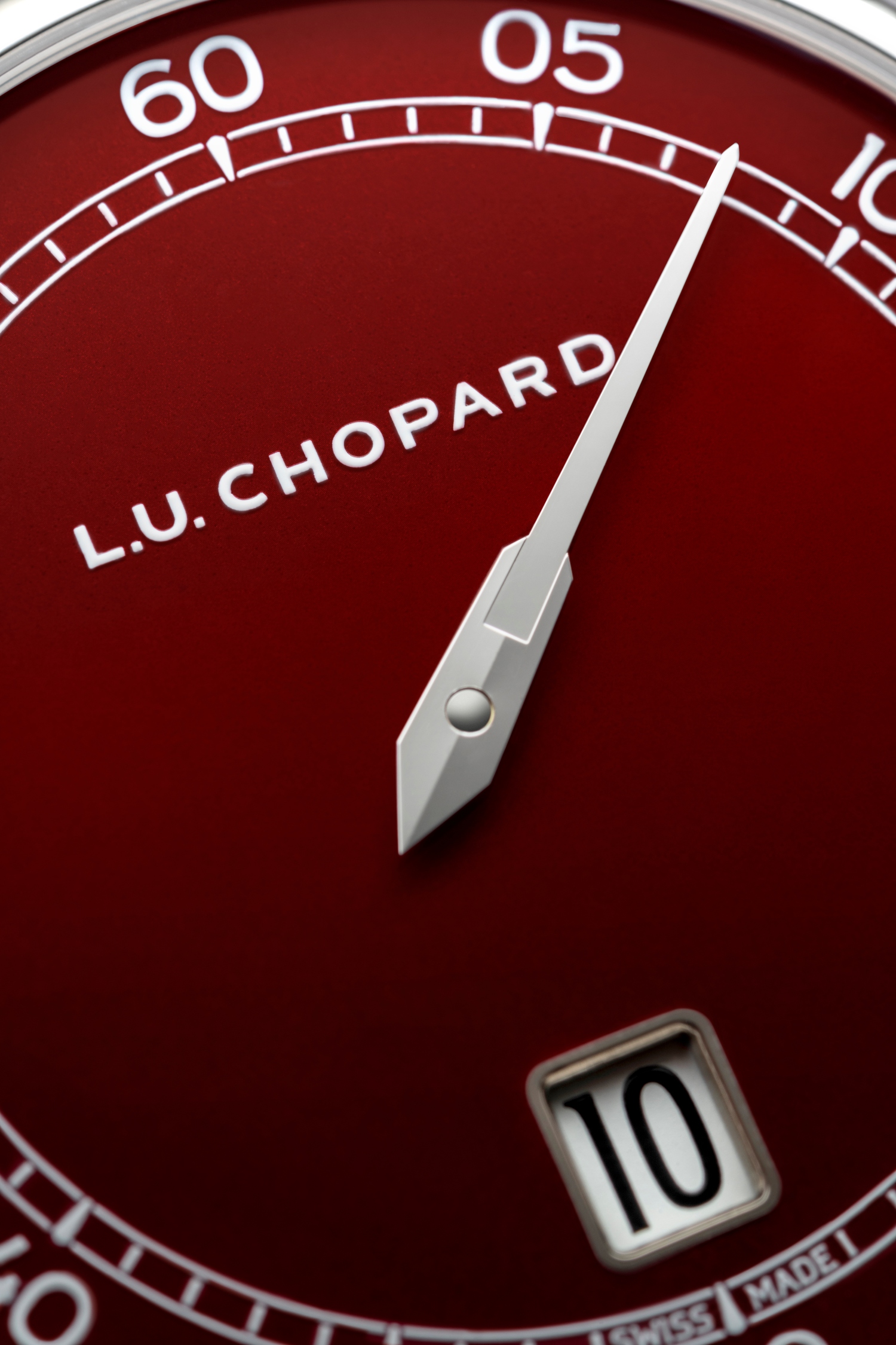 Chopard отмечает 70-летний юбилей Изящных часов в выпуском платиновой юбилейной серии