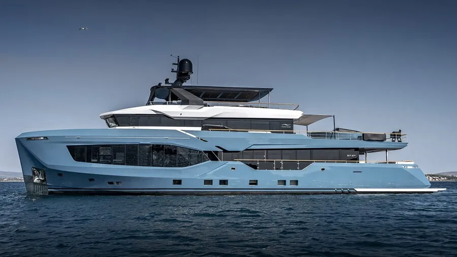 Numarine путешествует на Восток с Camper & Nicholsons